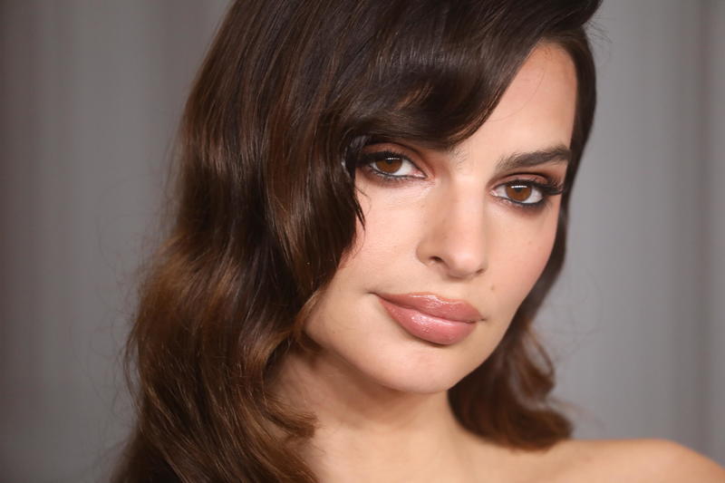Emily Ratajkowski, una vita in bikini tra pseudo femminismo e molta ipocrisia