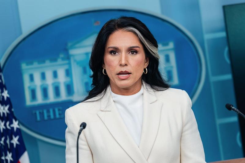 Tulsi Gabbard’s New Clinton Conspiracy Is Debunked Russian Propaganda