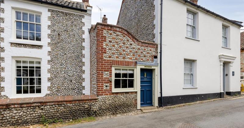 See inside this ‘hidden’ house for sale in Blakeney