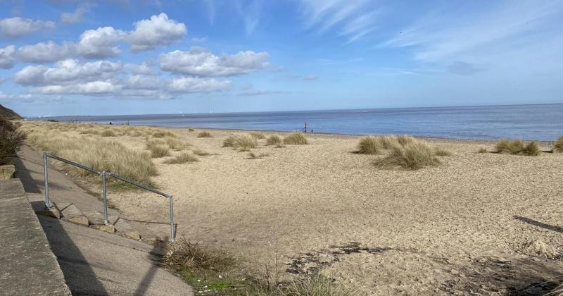 Bomb squad detonate suspicious item found in coastal town