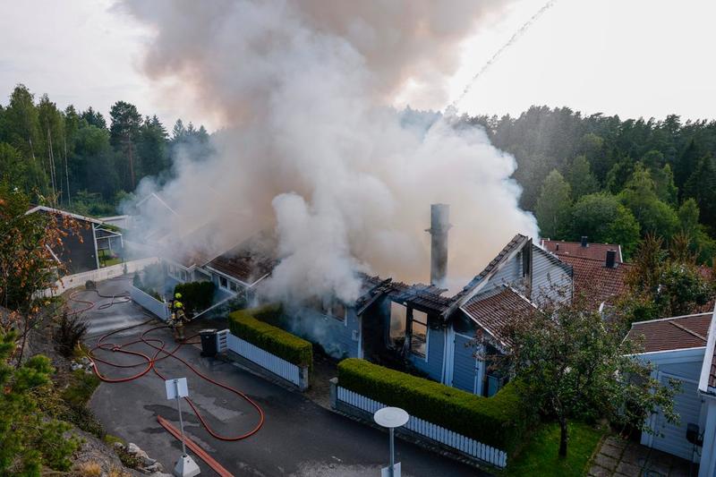 Hjelpende hender fra ungdom på Mortensrud