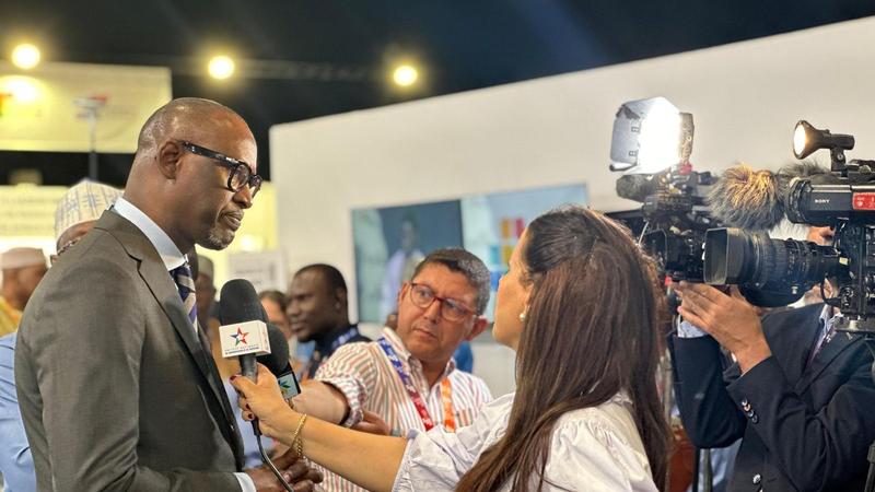 Corresponsal de prensa al revés