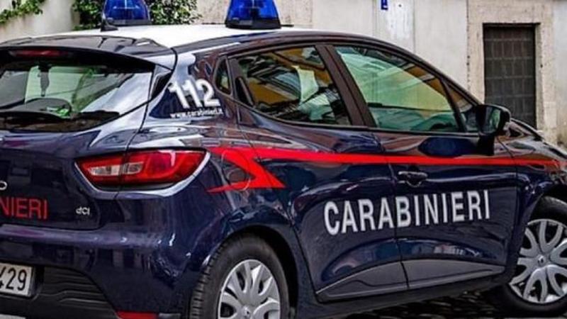 Lite durante la partita di calcio in un camping, accoltellato quindicenne nel Napoletano