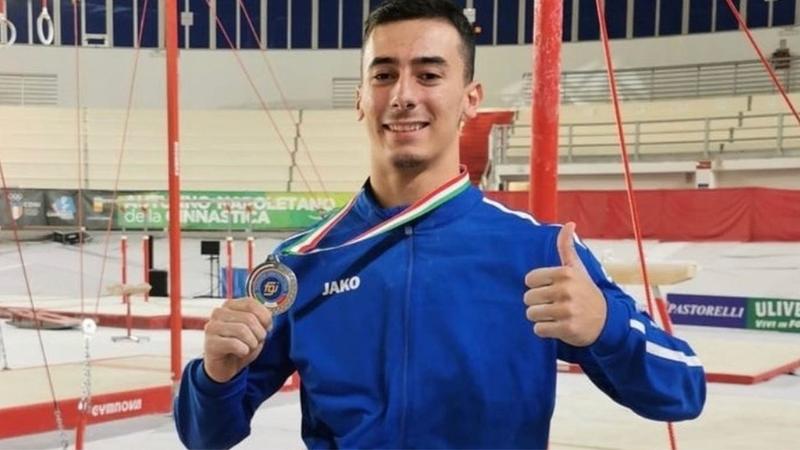 Il dramma di Lorenzo Bonicelli. Operato dopo la caduta dagli anelli: è fuori pericolo /