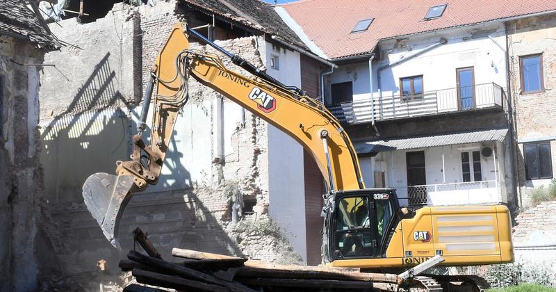 Općina mu srušila kuću i poslala račun na više od 5,000 eura, a on smislio nevjerojatan izgovor
