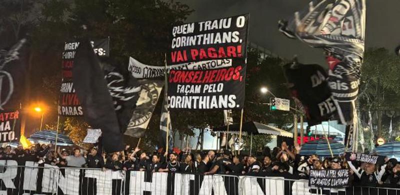 Torcida Jovem e Gaviões da Fiel tomam uma atitude forte e assertiva