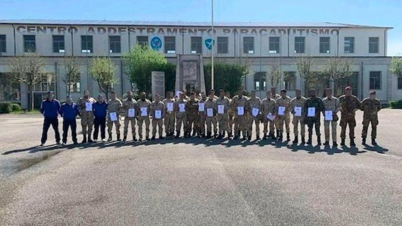 I miliziani del generale libico Haftar addestrati dalla Folgore nella base militare pisana