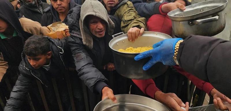 Gaza entre a fome e o “Projeto Riviera”