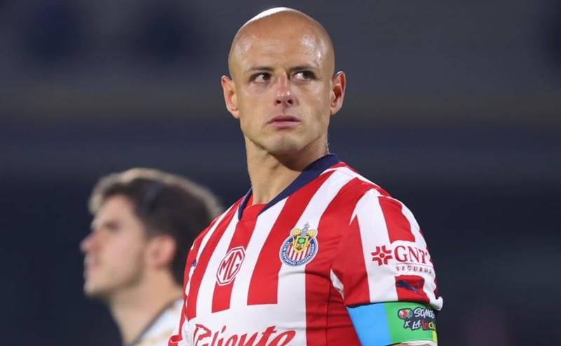 Chicharito para diputado, con Cuauhtémoc