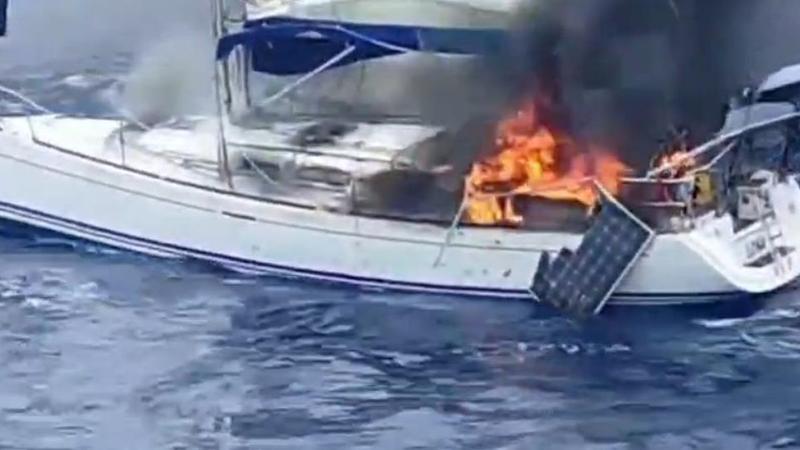 Quemar las naves: así tratan los narcos de evitar que les incauten la coca en alta mar