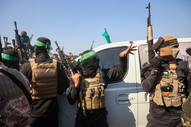 As talks stall, Hamas said acting to fend off possible military ops to rescue hostages