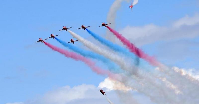 Red Arrows display cancelled due to 'deteriorating conditions'