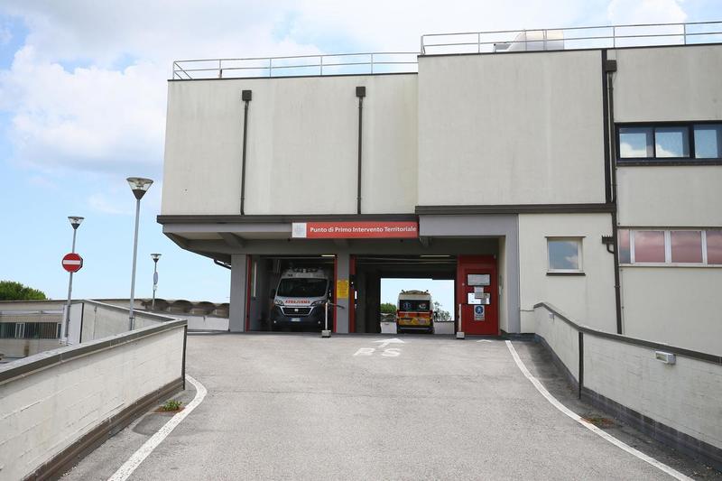Comacchio, turista cerca un Pronto soccorso e muore davanti al San Camillo
