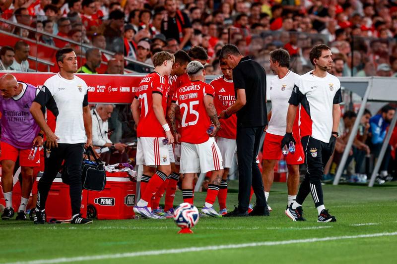 Um 'novo' Benfica a dois tempos