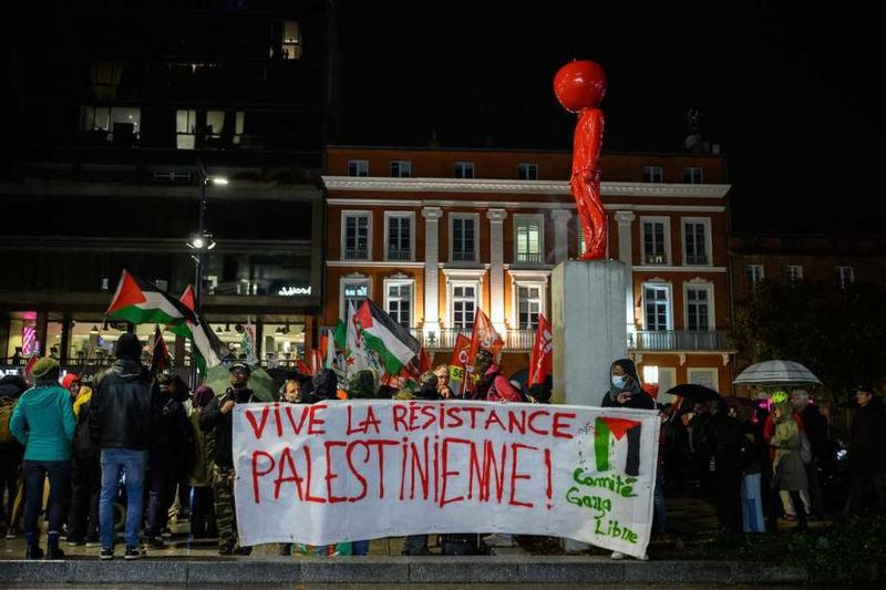 Resistance is not a democratic option
