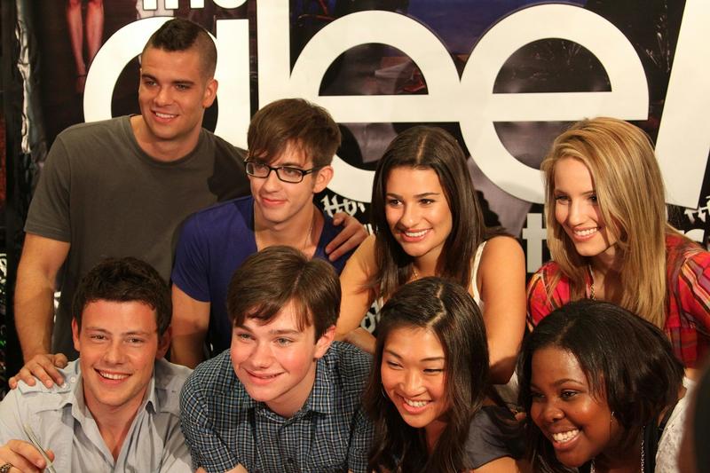 Coming out, amours et amitiés : le rôle des séries télé