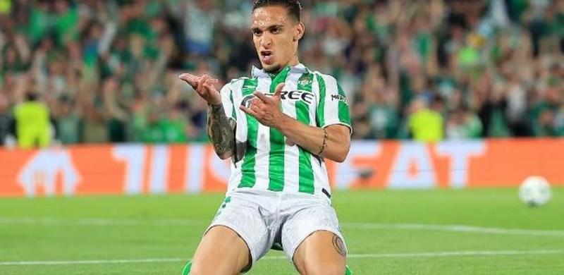 Al-Nassr entra na disputa por Antony e sinaliza oferta ao United