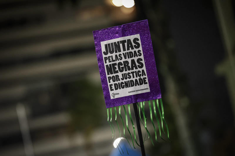 Minha mãe, como muitas outras, fez das tripas coração para filhos terem dignidade