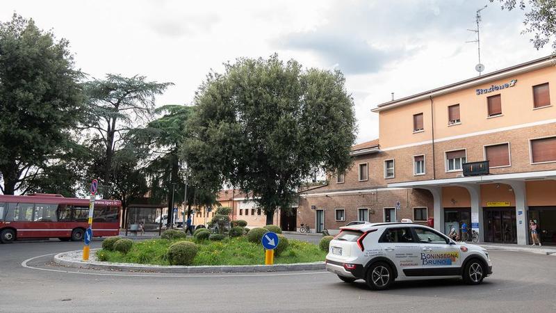 Degrado e spaccio, sos stazione. Botte da orbi tra giovanissimi. I residenti: 