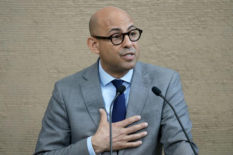 UN climate chief tells Australia to ‘go big’ with its 2035 emissions reduction target