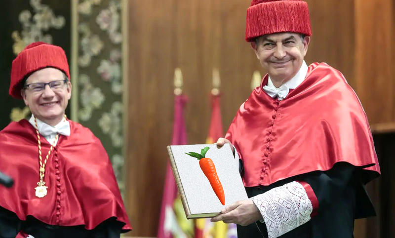 el PSOE y su máster en hipocresía curricular