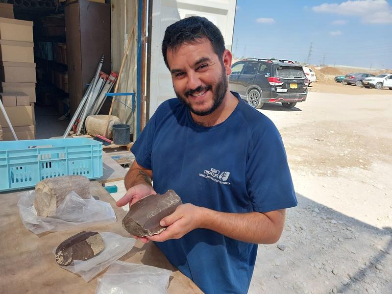 Rare intact 5,500-year-old Canaanite blade workshop unearthed in southern Israel