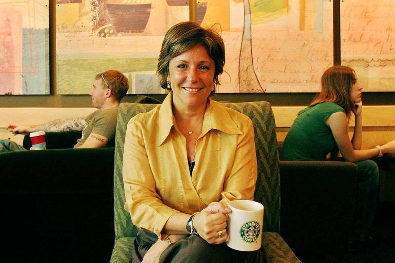 Persistência e morte trágica marcam história da pioneira do Starbucks no Brasil