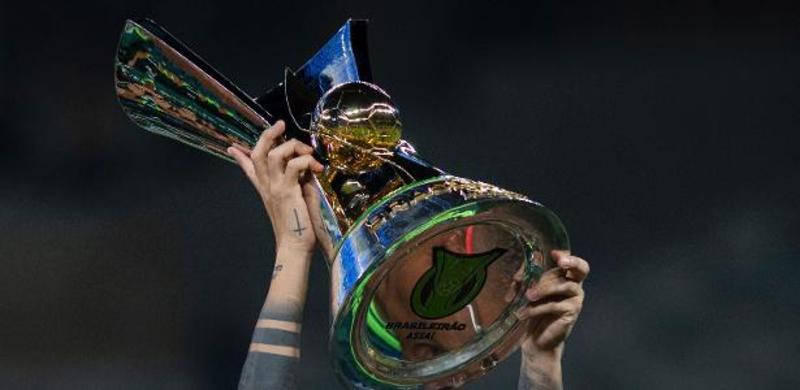 Cruzeiro sonhou, mas título deve ficar entre Flamengo e Palmeiras