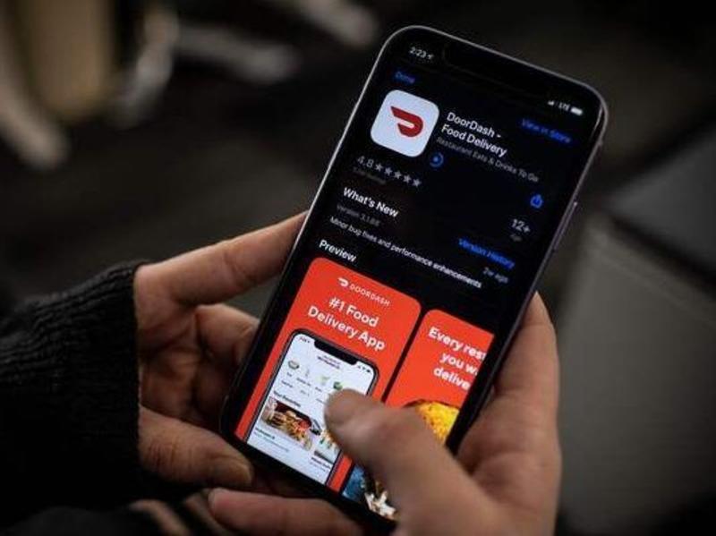 CHARLEBOIS: Why DoorDash's price tactics should worry us all