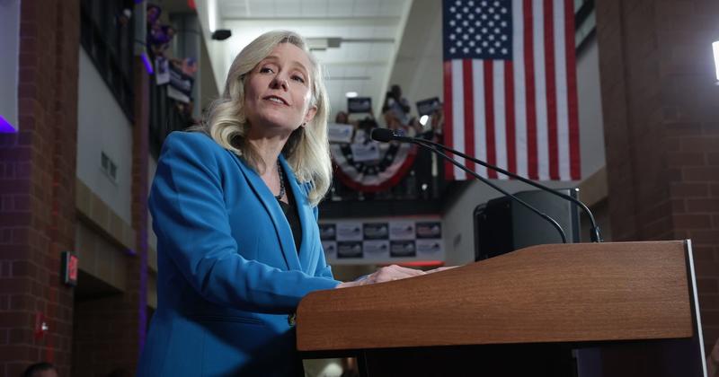 Democrats Don’t Need to Be Popular. They Just Need to Win.