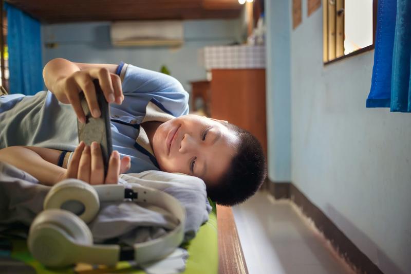 Should YouTube be included in Australia’s social media ban for kids under 16? We asked 5 experts