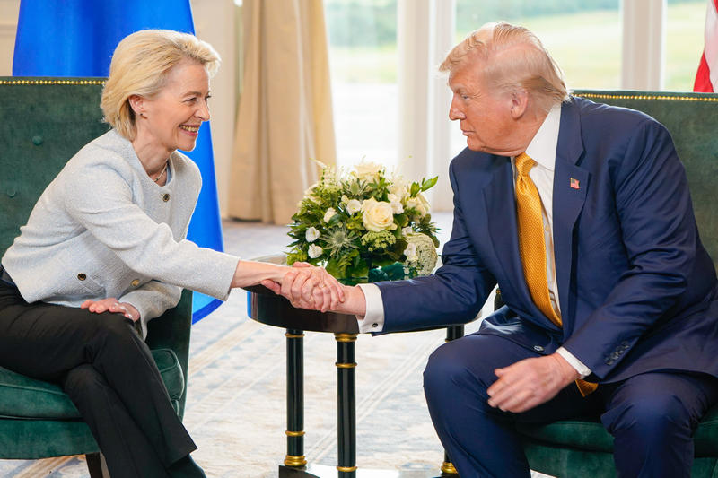 Trumpa “žulja” deficit