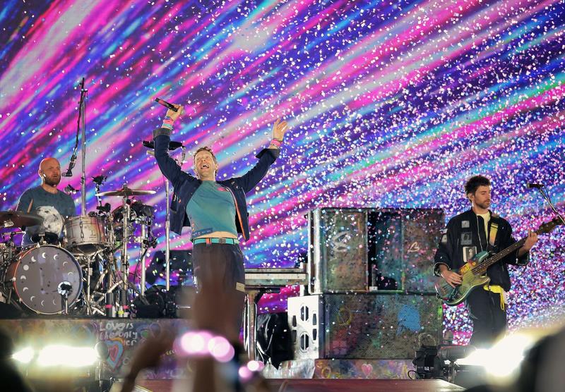 How should a company deal with a scandal like the Coldplay kiss cam? Here’s what we learned