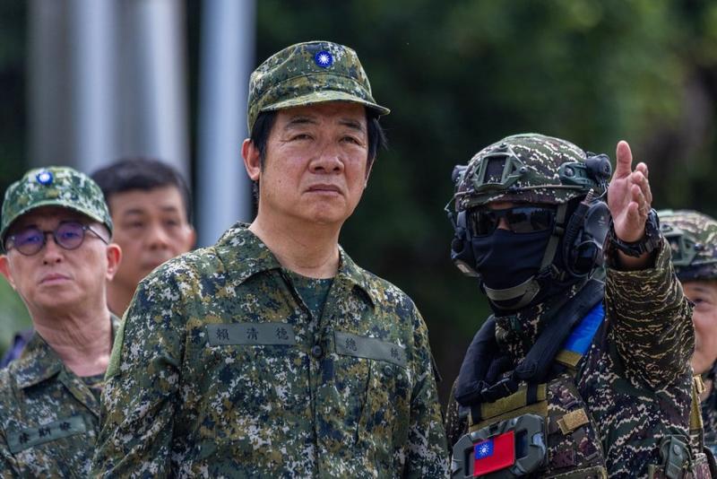 Trump Snubs the Taiwanese President