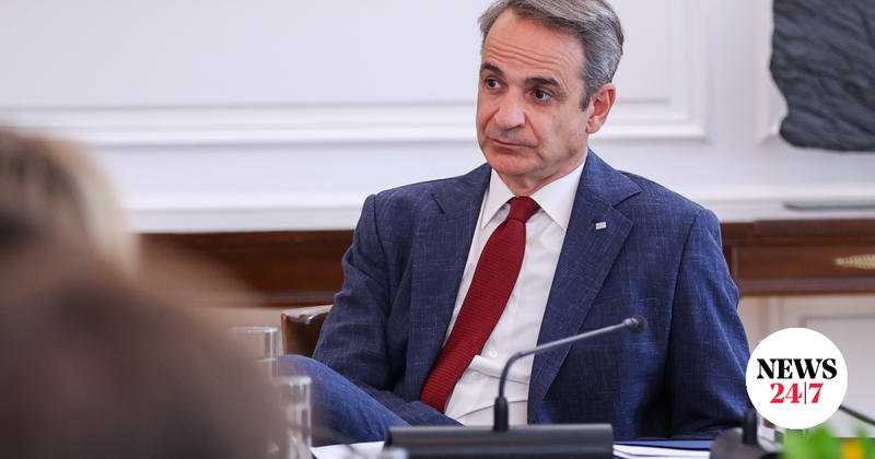Τον κυνηγάει το παρόν, βουτάει στο παρελθόν…