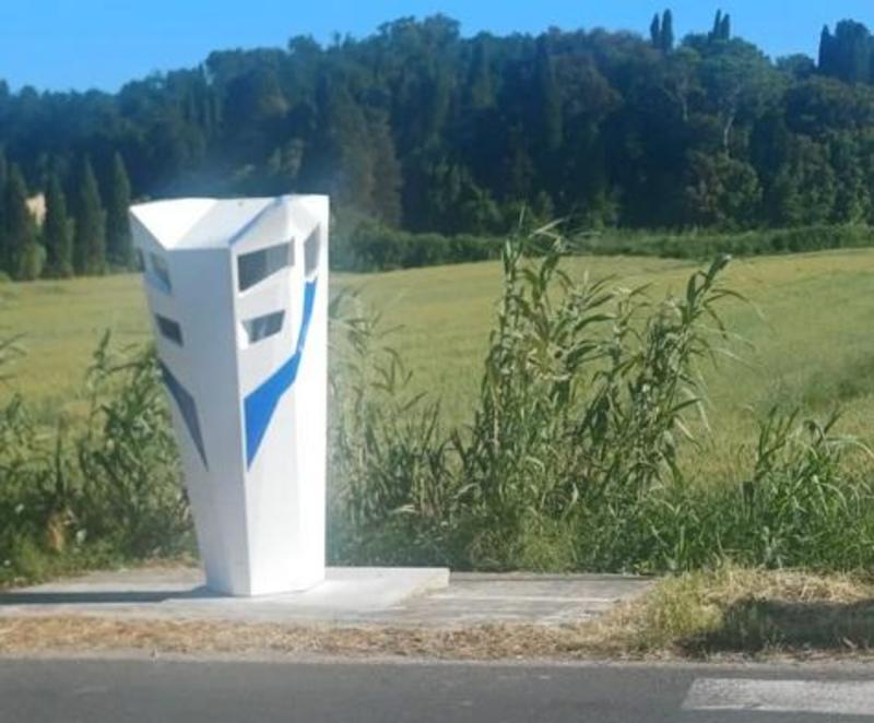 Collesalvetti, l’autovelox fa foto e flash anche a chi va a 20 km l’ora