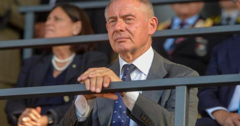 L’azione del ministro Urso e chi gioca a fare il Commissario