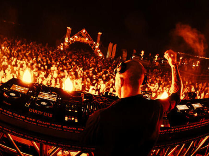 EXE Beach Festival обръща прожекторите към българската сцена