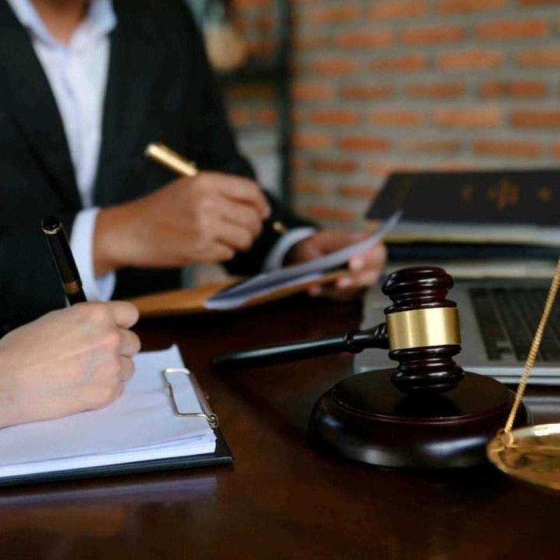 Advogados de fraldas: a infantilização do Direito na Era Digital