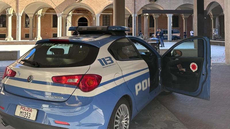 Bologna, spaccio e degrado in zona universitaria: 2 arresti
