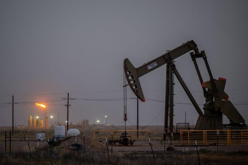 As Temperatures Skyrocket, Oil Production on Federal Lands Reaches Record High