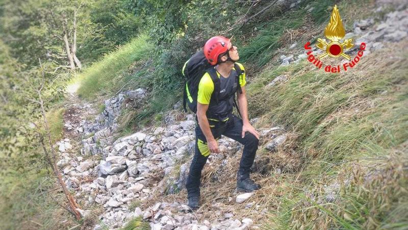 Frana sul Monte Resegone: rocce crollano sul sentiero e spezzano le catene di sicurezza degli escursionisti