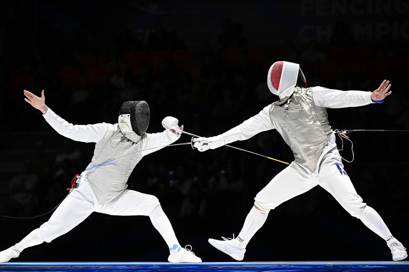 Фехтовальщики России на чемпионате мира «получили по мозгам» и завоевали три медали