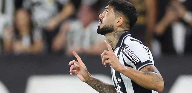 Barboza faz um belíssimo gol contando com o auxílio luxuoso de Cuiabano