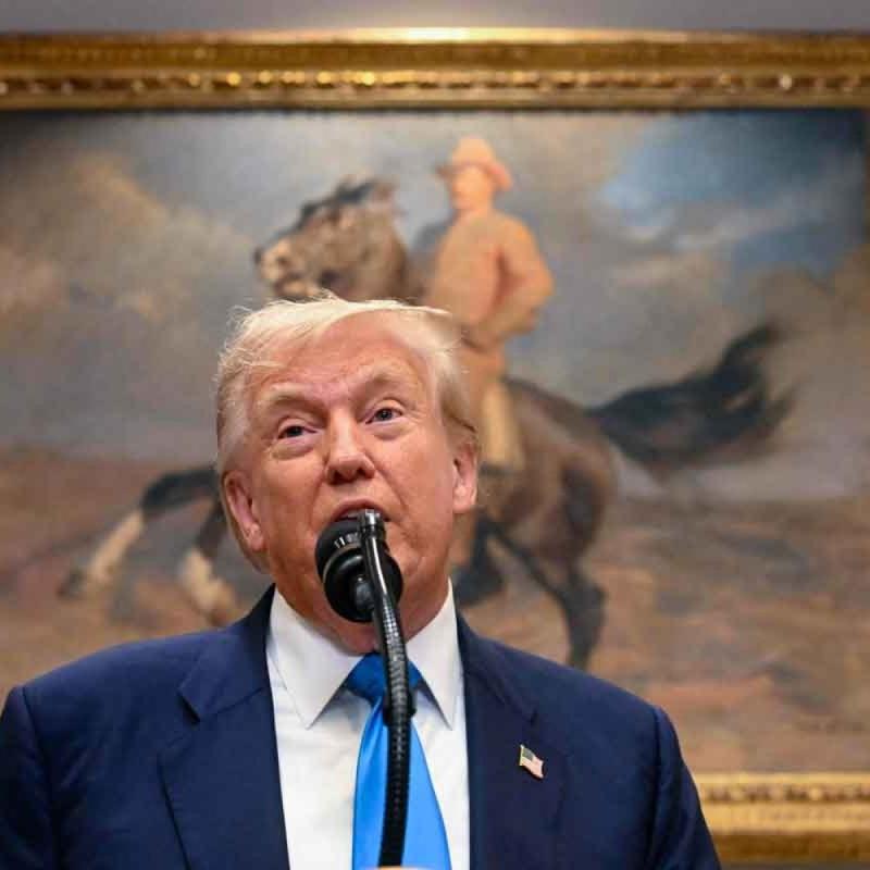 Trump escala confronto com Moraes, porém mitiga tarifaço de 50%