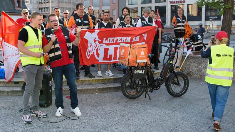 Geliefert | Arbeitskampf bei Lieferando: Schattenflotte gegen Streikfront