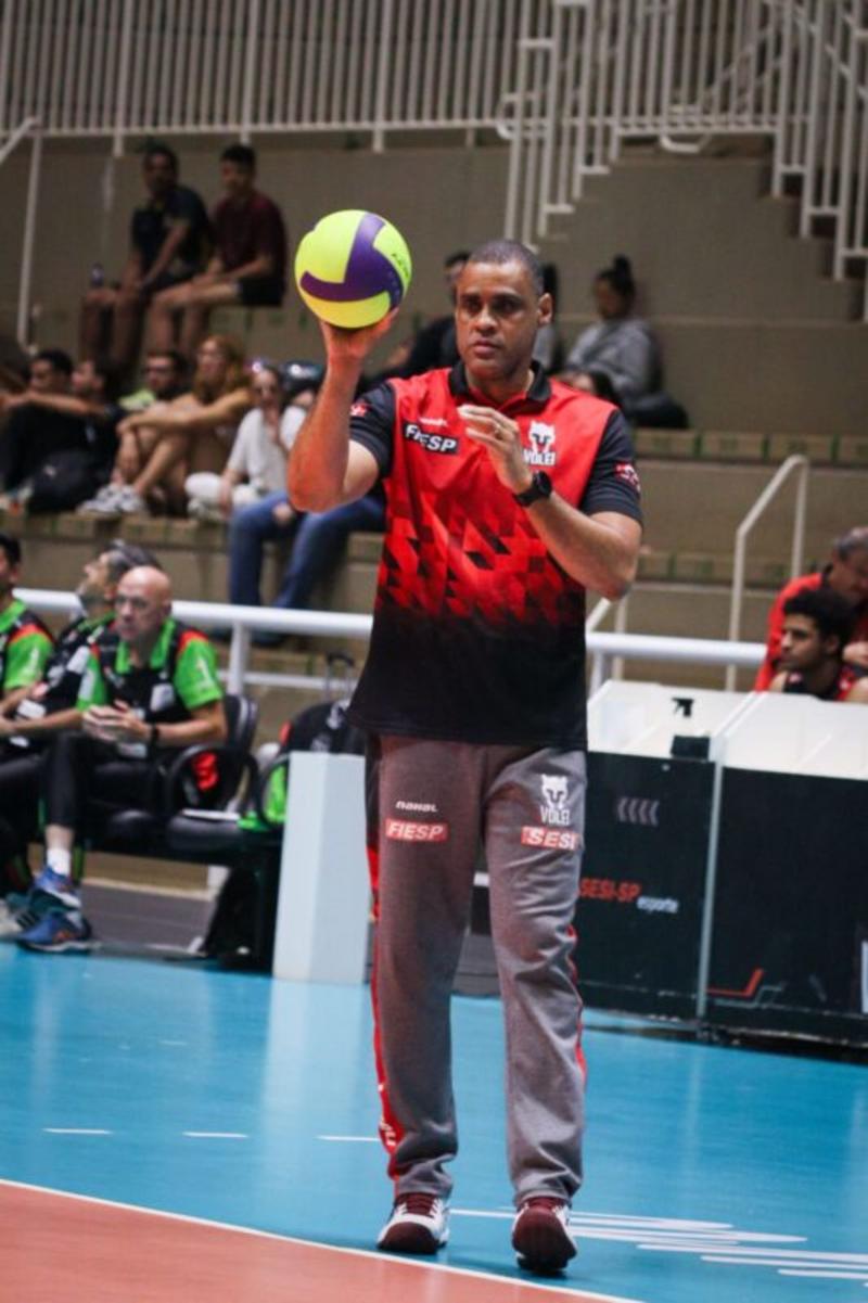 MOC Vôlei anuncia Walner Rodrigues como novo treinador