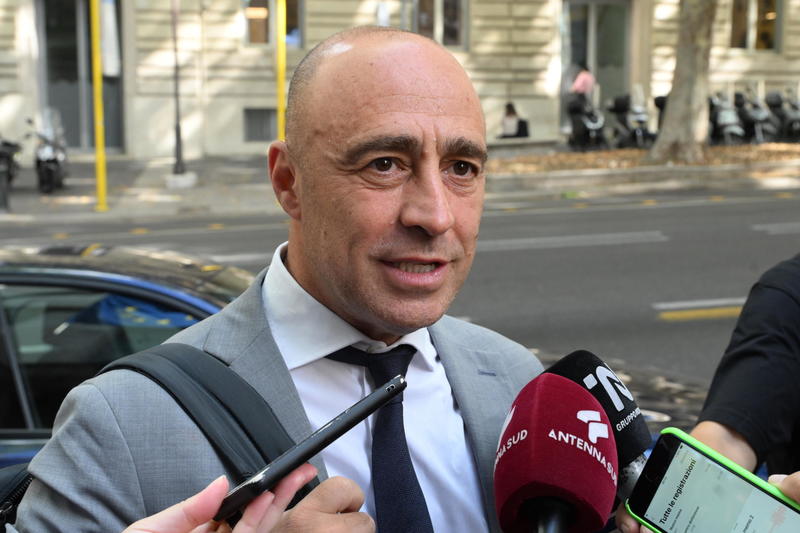 Ex-Ilva: il sindaco di Taranto ritira le dimissioni e dice “no” all’accordo di programma con il governo