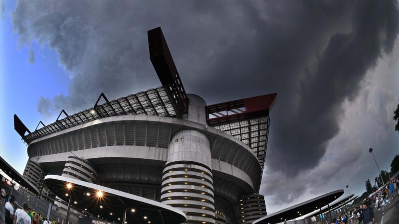San Siro, la vera incognita dopo l’inchiesta sull’urbanistica: la cessione a Inter e Milan resta in bilico