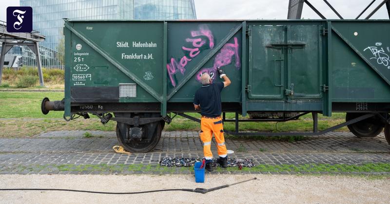 Weg mit dem schmierigen Œuvre!